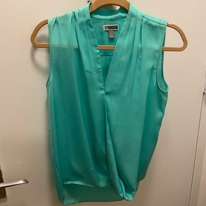 Chelsea 28 - sleeveless blouse